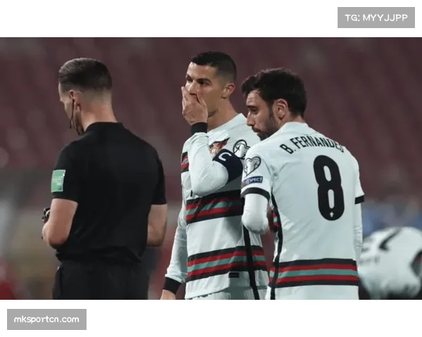 B费正式发声官宣重大决定曼联批准离队计划C罗送上真挚祝福