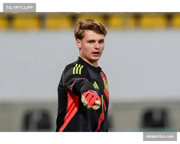 门将乌尔比希临危受命 表现获主帅认可