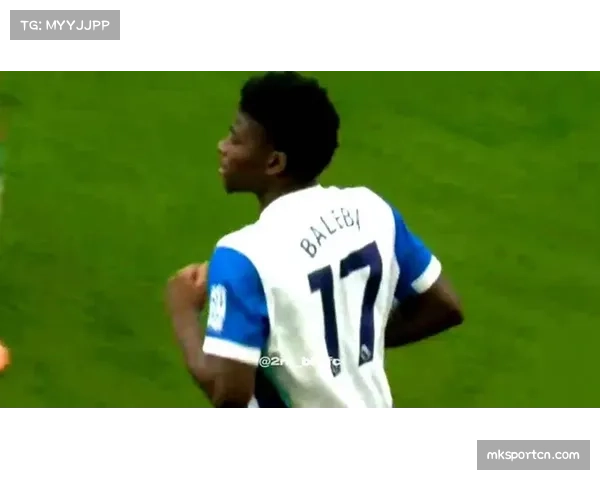 布莱顿三笘薫留队保障边路 但巴莱巴转会传闻困扰球队 布莱顿三笘薫留队保障边路 但巴莱巴转会传闻困扰球队